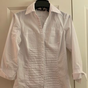 White cotton/polyester blouse